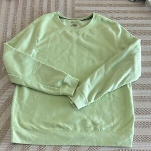 🚨3/$8🚨 Mens large tek gear soft crew green long sleeve
